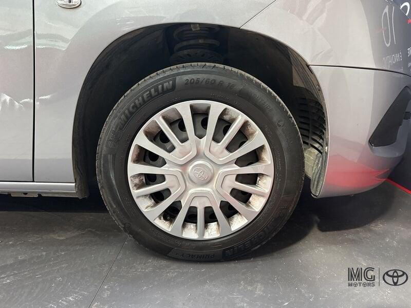 Toyota Proace City Verso 1.2 110 CV S&S Short D Lounge