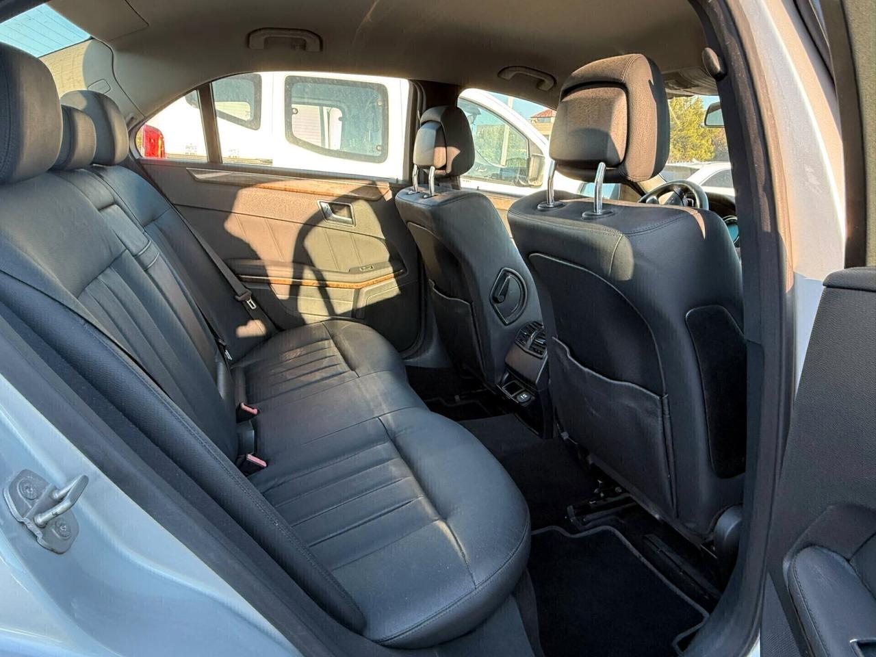 Mercedes-benz E 350 CDI BlueEFFICIENCY Elegance