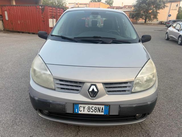 RENAULT Grand Scenic 1.9 dCi/130CV Confort senza nessun lavoro da fare