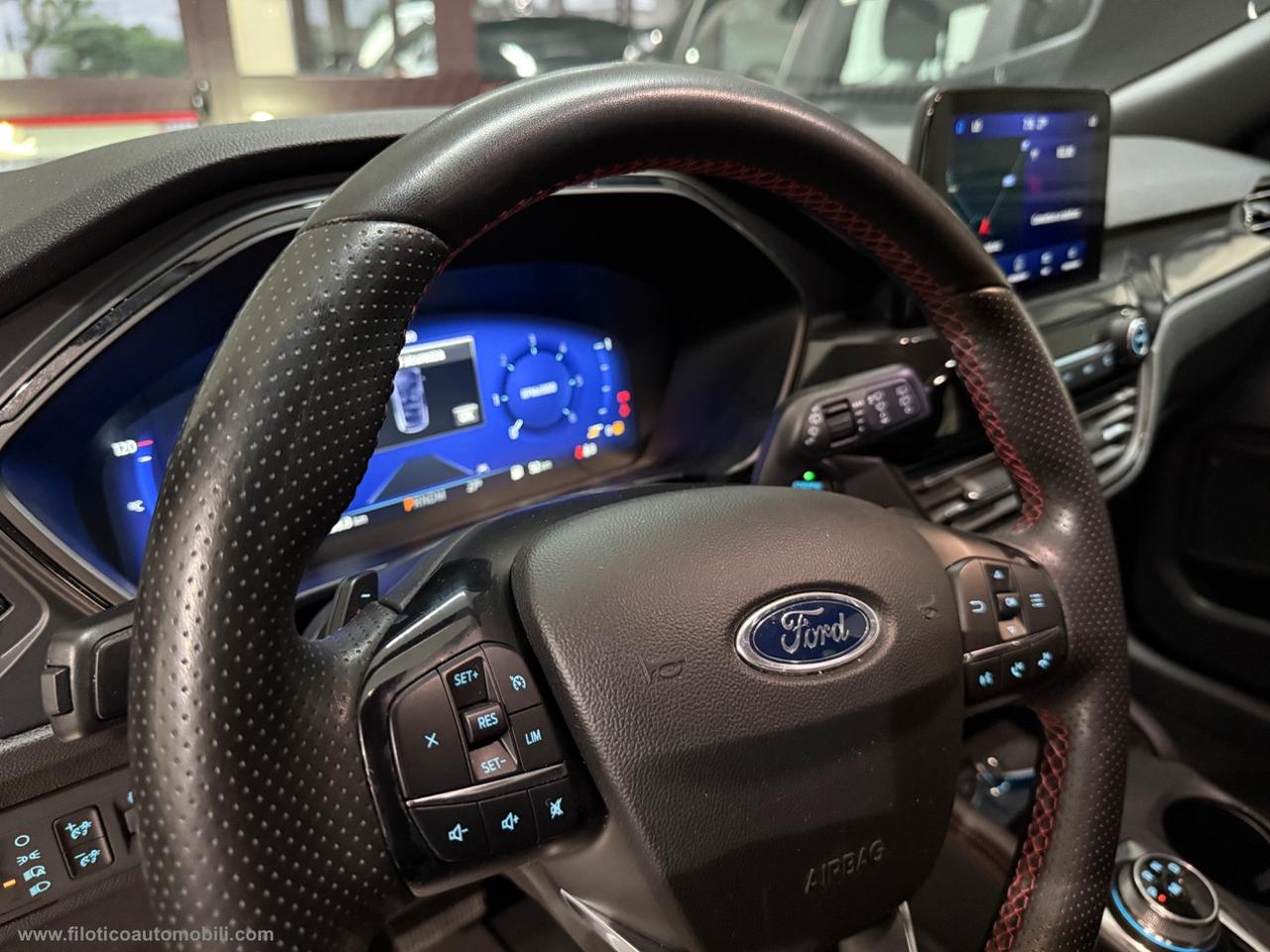 FORD Kuga 1.5 EcoBlue 120 CV aut. AUTOCARRO ST-Line 2WD DIESEL AUTOCARRO N1 DETRAIBILE