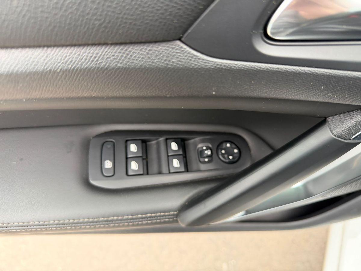 PEUGEOT - 308 - BlueHDi 120 S&S Allure