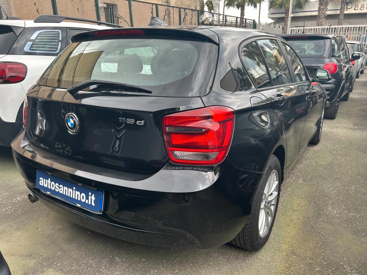 Bmw 116 116d 5p. Urban