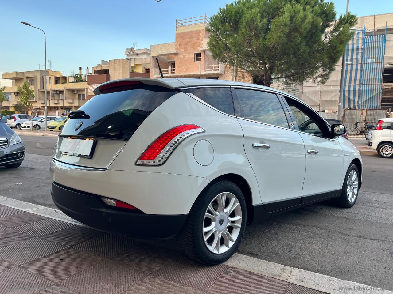 LANCIA Delta 1.6 MJT Gold