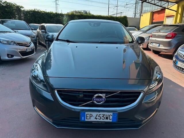 Volvo V40 D2 1.6 Momentum