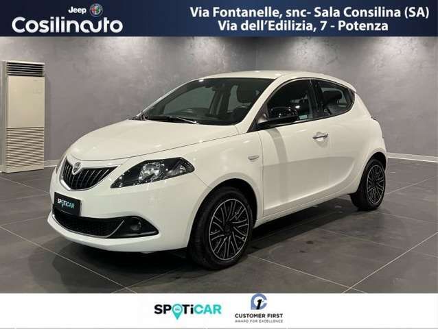 Lancia Ypsilon 1.0 FireFly 5 porte S&S Hybrid Gold