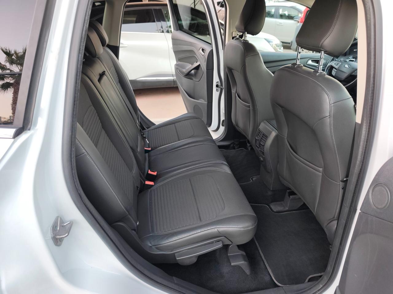 Ford Kuga 1.5 TDCI 120 CV Titanium