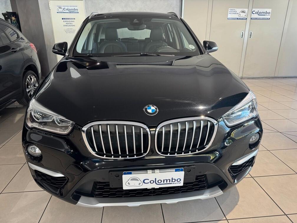 BMW X1 sdrive18d xLine auto Led Navi 18"