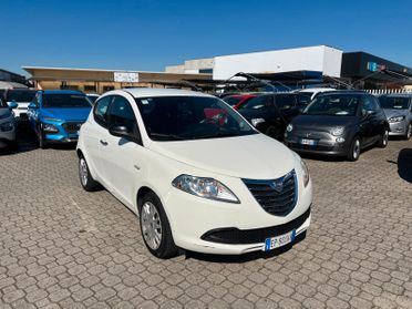 Lancia Ypsilon 1.2 69 CV 5 porte S&S Platinum