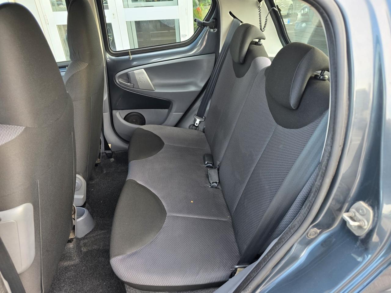 Toyota Aygo 1.4 turbodiesel 5 porte Sol 2007