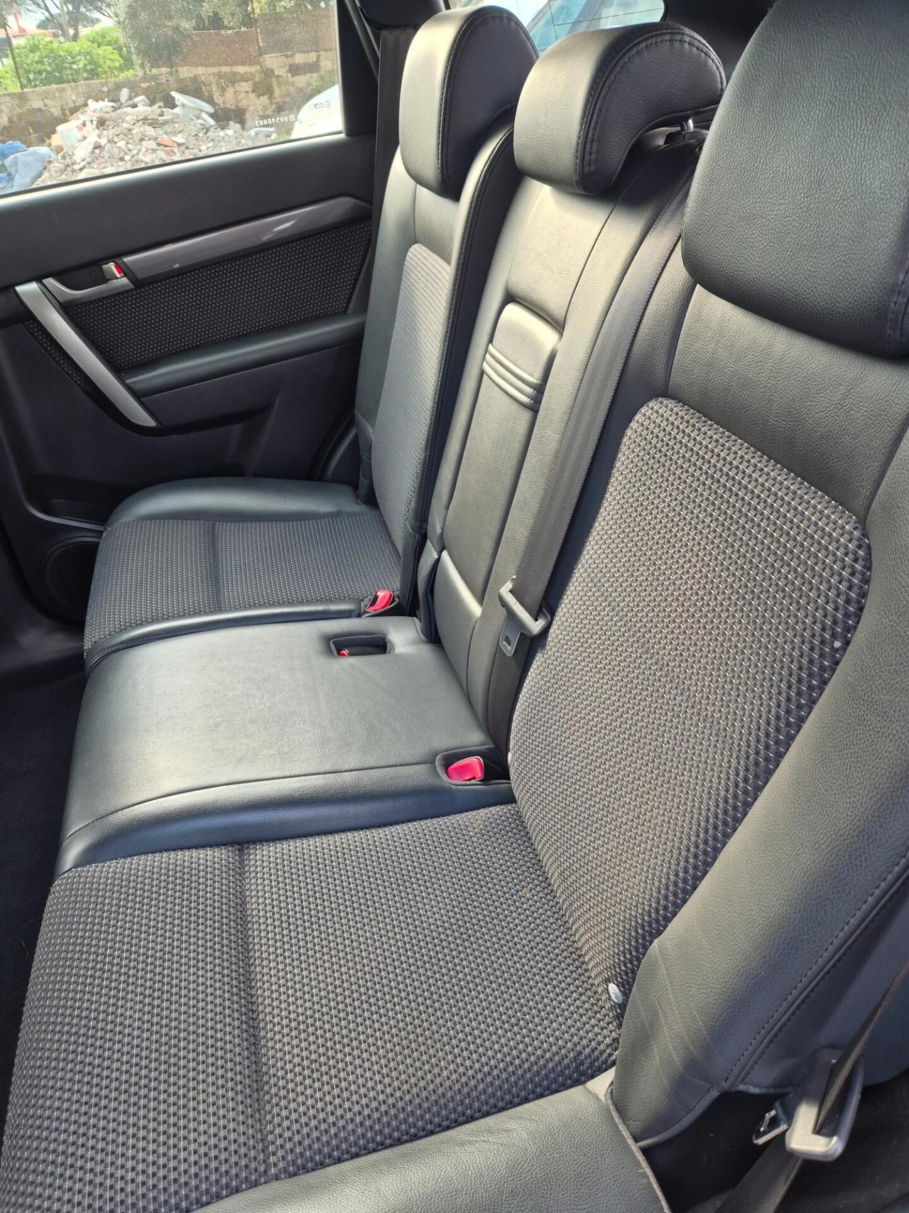 Chevrolet Captiva 2.0 VCDi 2WD 7 POSTI