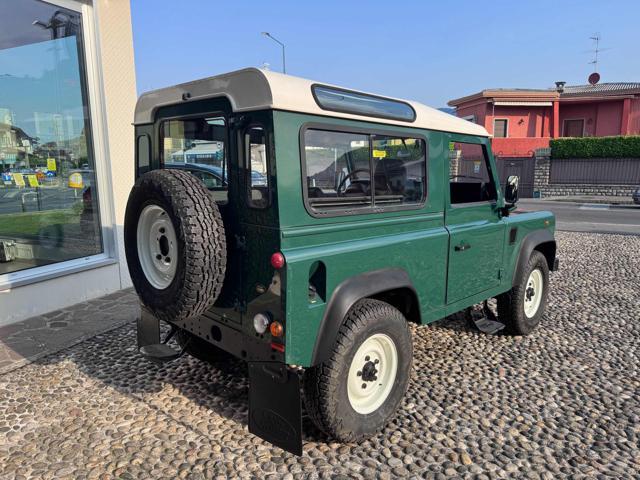 LAND ROVER Defender 90 2.5 Td5 Station Wagon E
