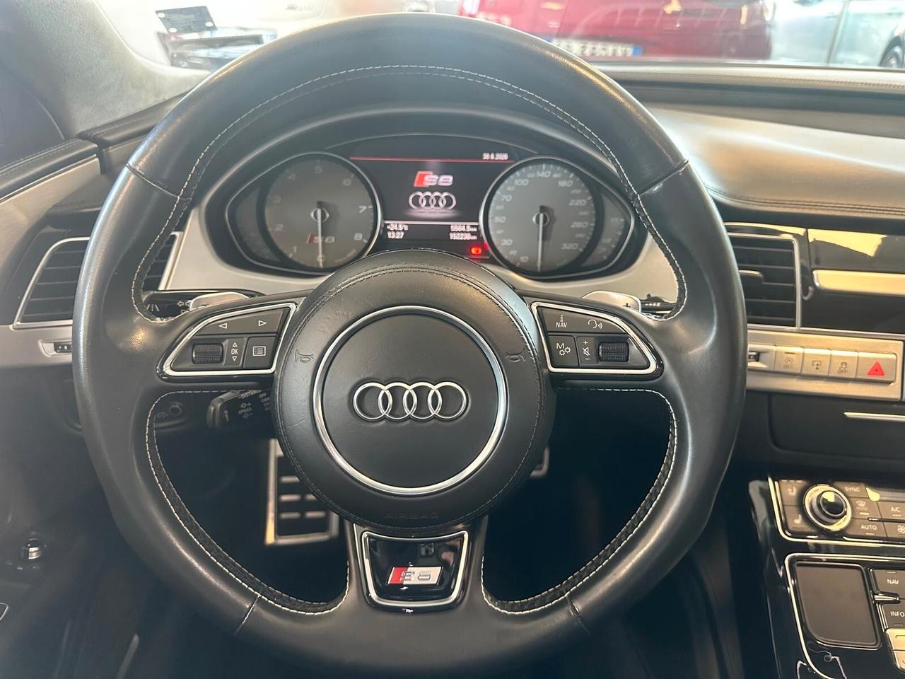 Audi A8 S8 4.0 TFSI quattro tiptronic plus