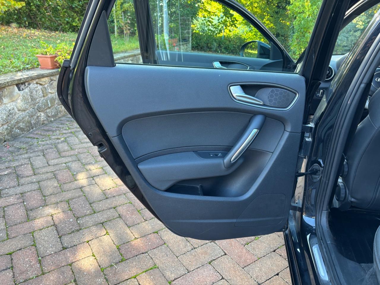 Audi A1 1.6 TDI S line 5 PORTE