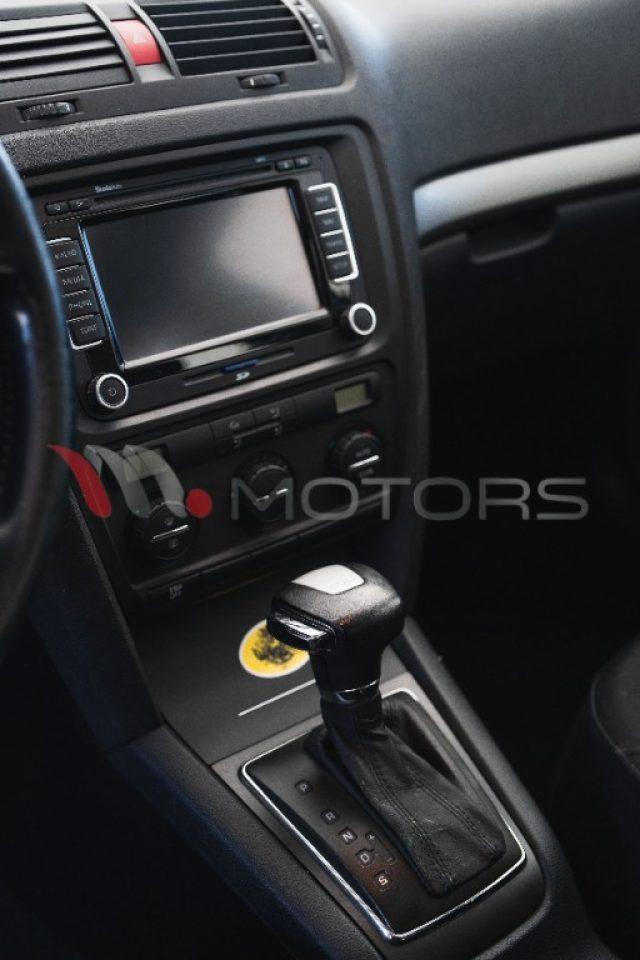 SKODA Octavia 2.0 TDI DSG Wagon Elegance