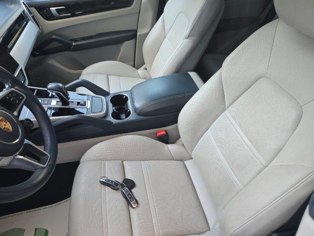 PORSCHE Cayenne Coupé 3.0 V6 E-Hybrid