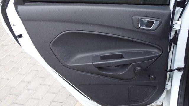 FORD Fiesta 1.5 TDCi 75CV 5 porte, Neo Patentati, Garanzia..