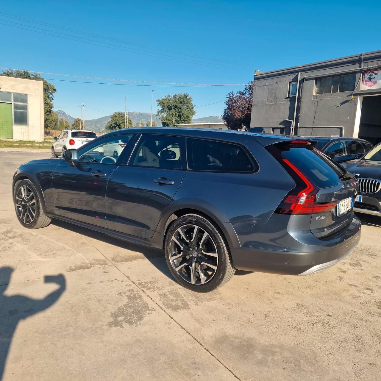 Volvo V90 Cross Country B4 (d) AWD automatico Plus UNICO PROPRIETARIO
