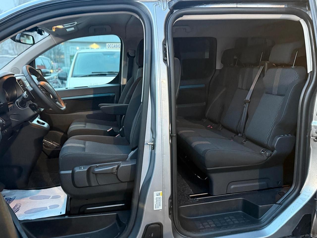 Peugeot Traveller BlueHDi 120 S&S Compact Active 8 POSTI