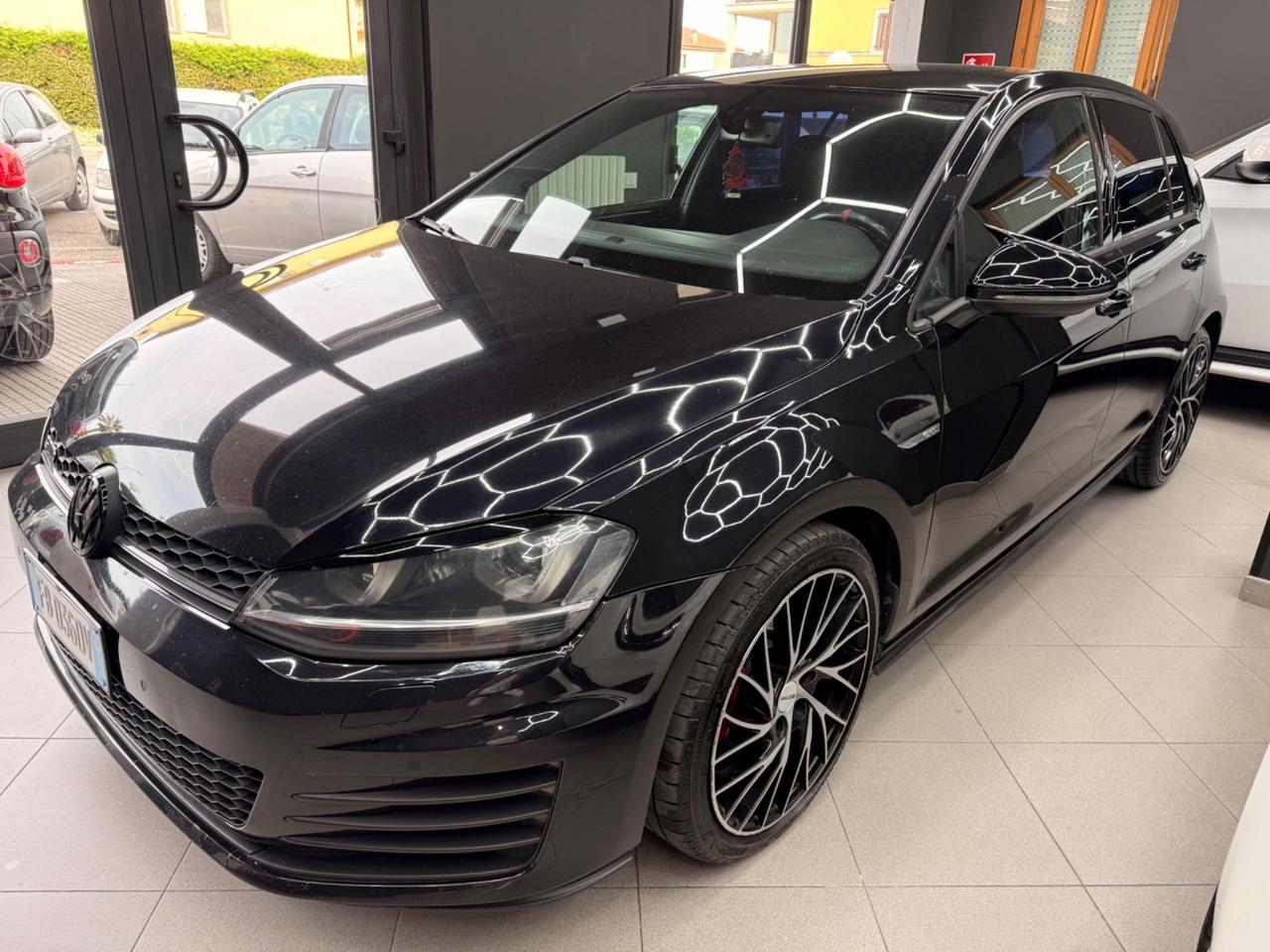 Volkswagen Golf Business 2.0 TDI 5p. Highline BlueMotion Technology