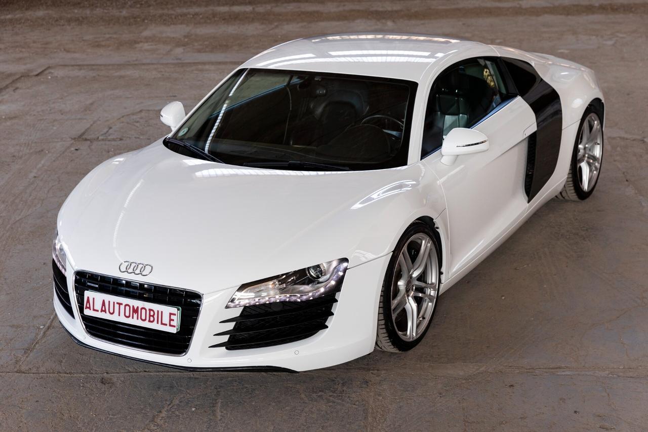 Audi R8 4.2 V8 FSI quattro