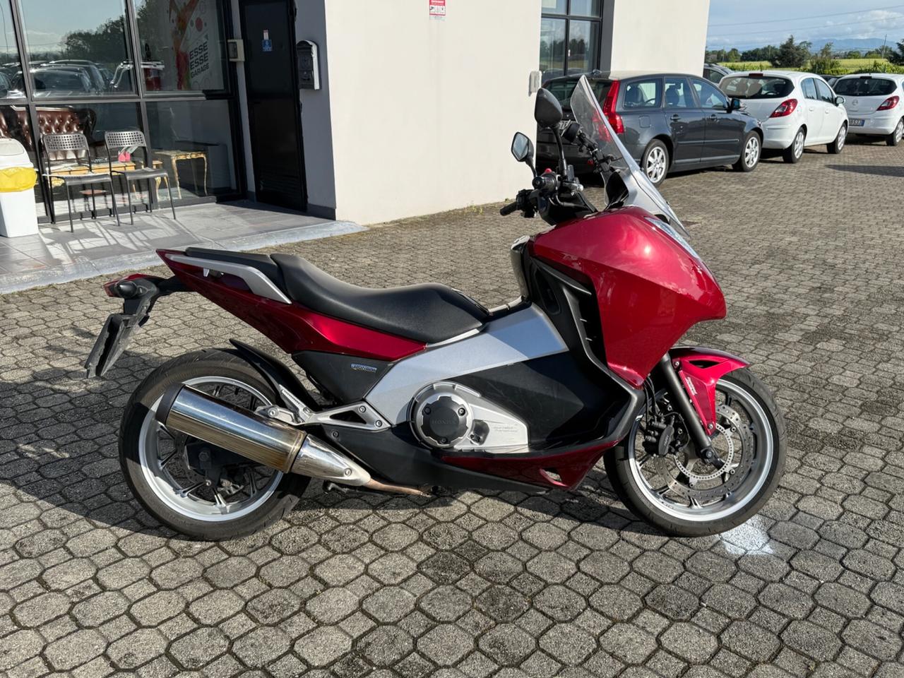 Honda Integra 700