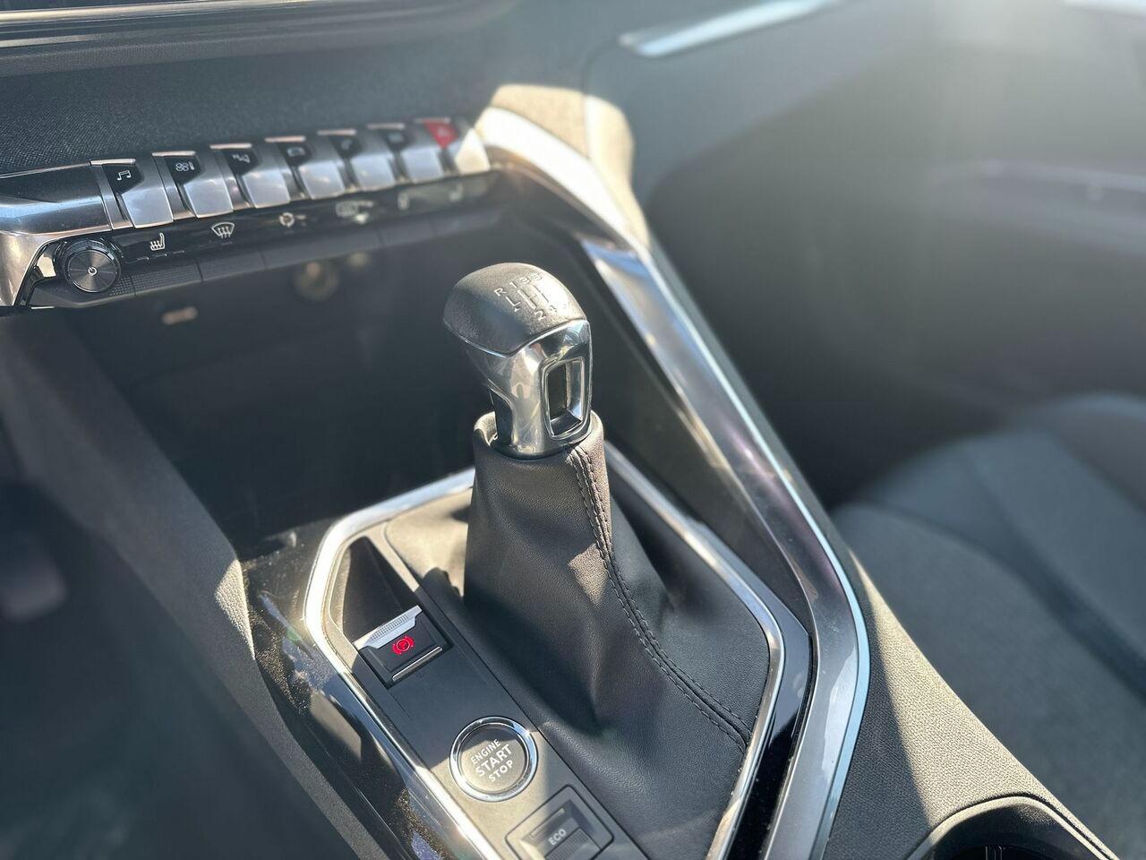 PEUGEOT 3008 II 2021 - 3008 1.2 puretech t Allure Pack s&s 130cv