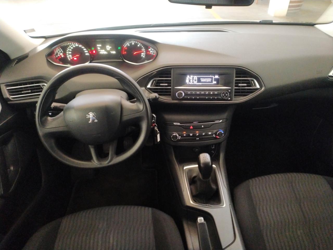 Peugeot 308 BlueHDi 100cv #GM