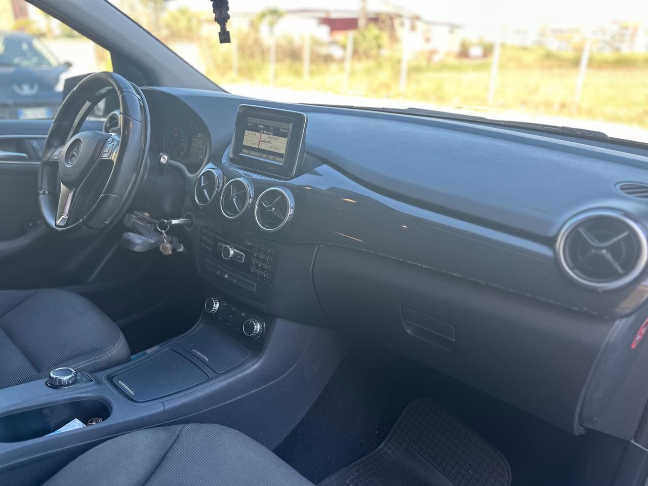 Mercedes B 200 Premium Comandi Speciali Disabili