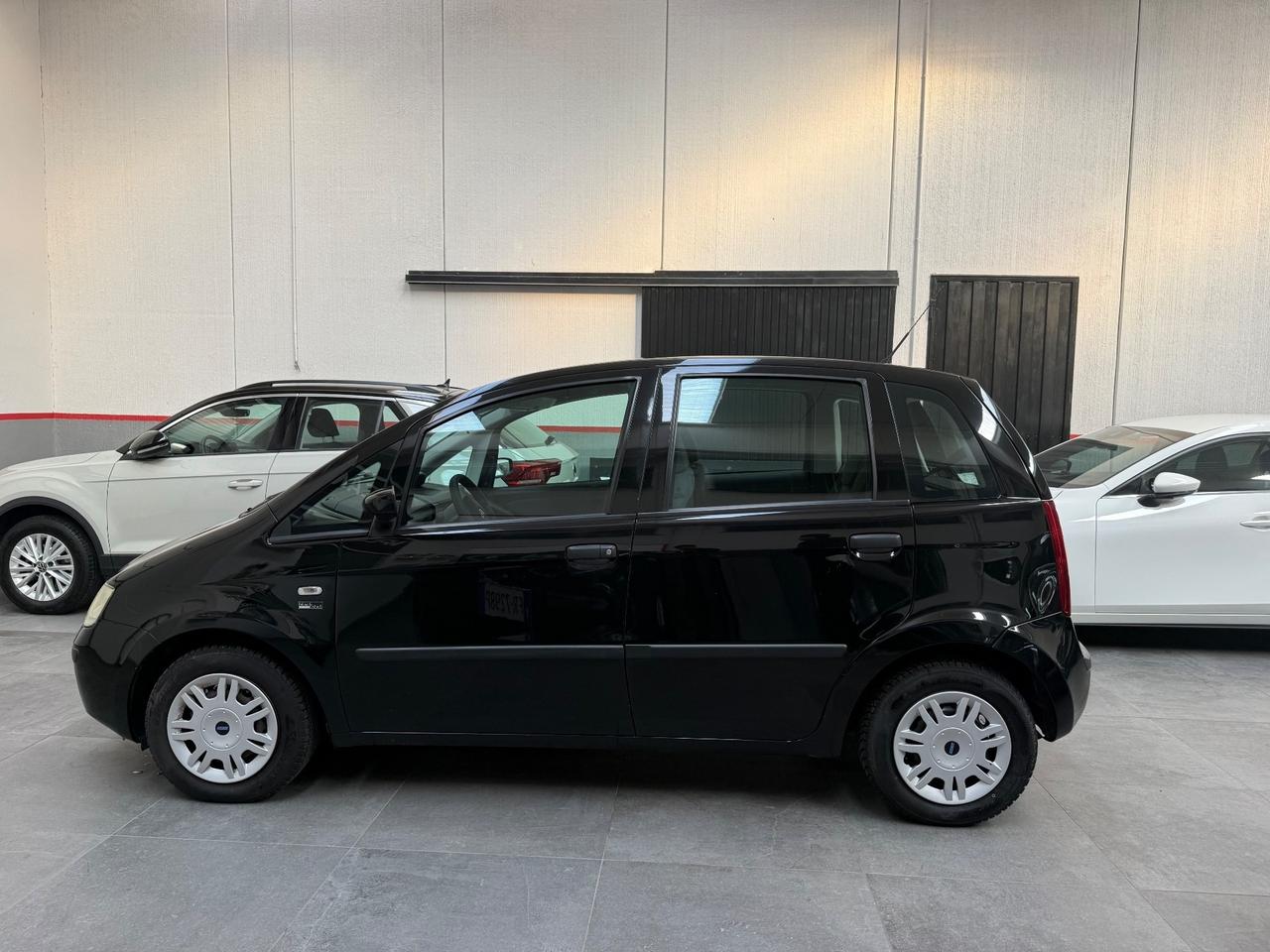 Fiat Idea 1.2 16V BlackLabel