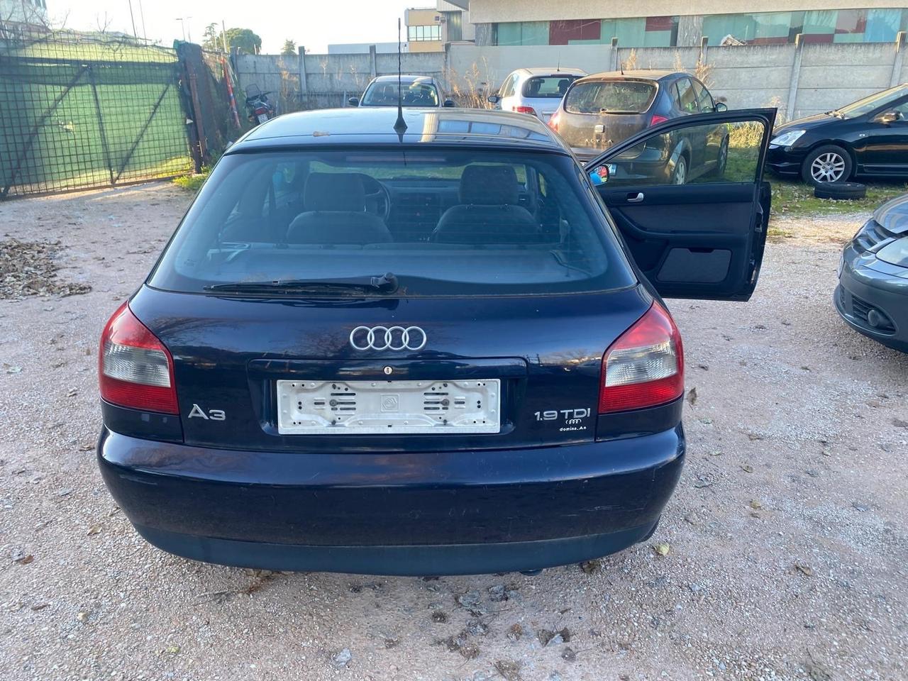 Audi A3 1.9 TDI/110 CV cat 3p. Ambiente