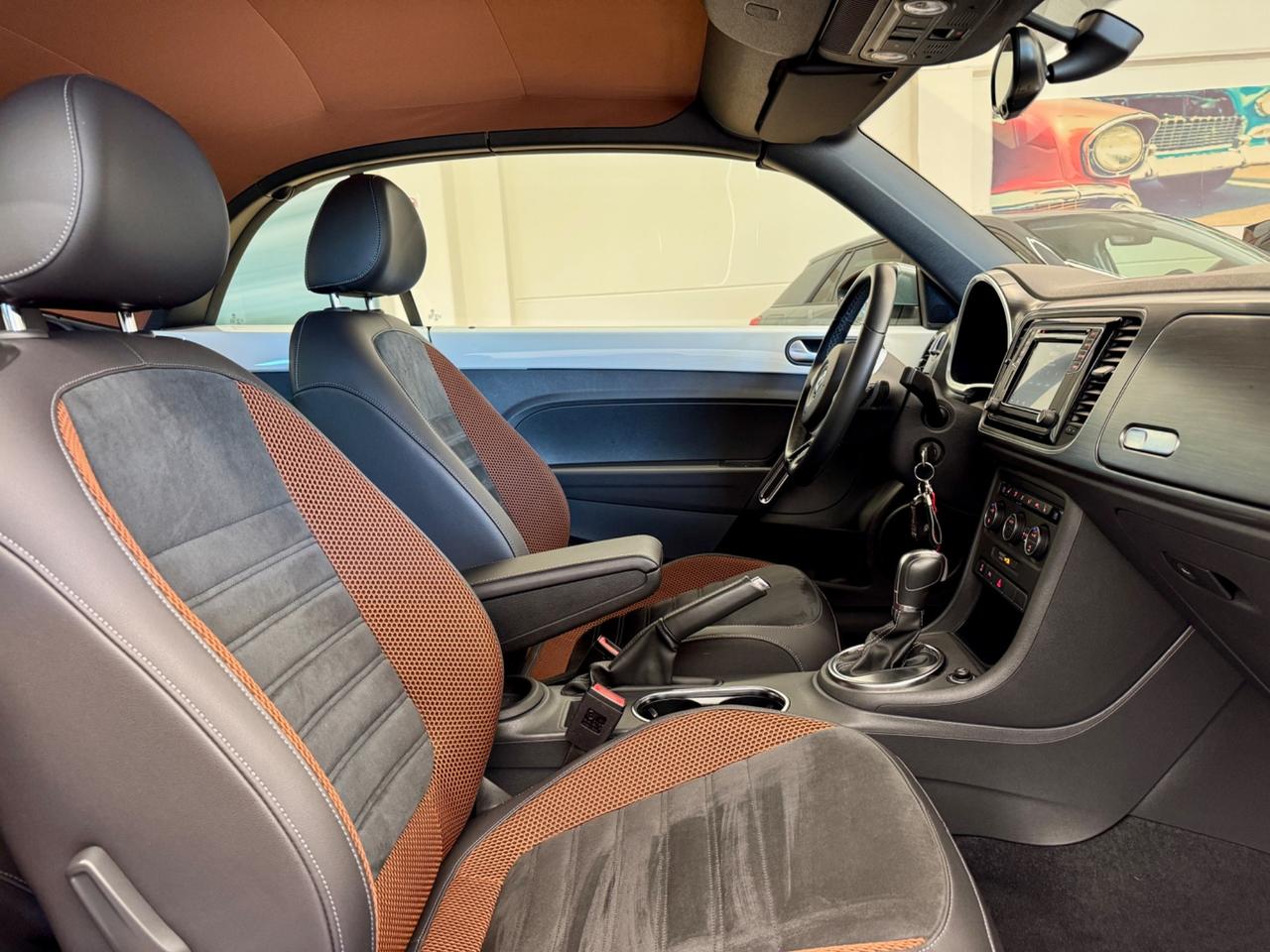 Volkswagen Maggiolino Cabrio KARMANN EDITION