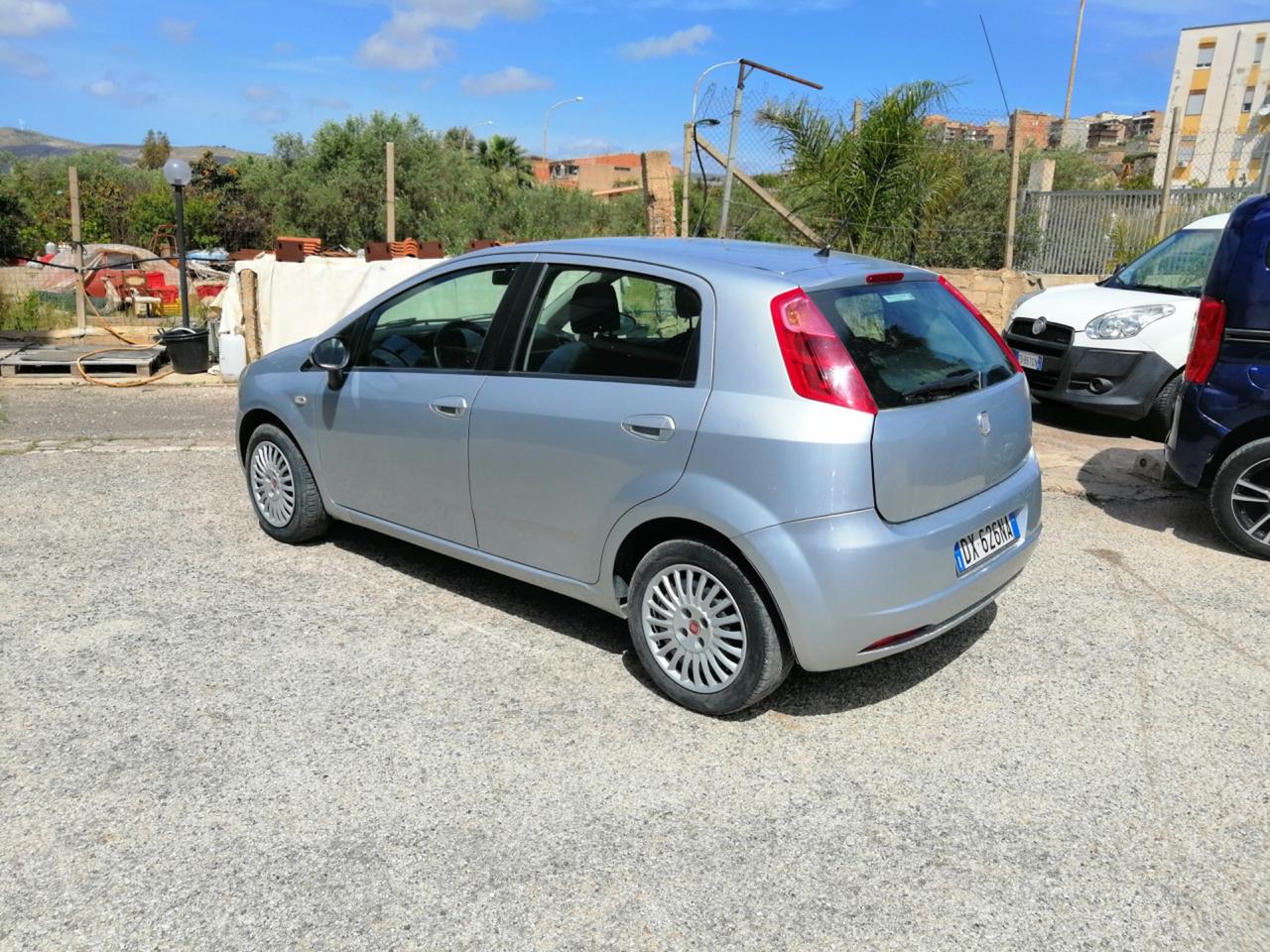 Fiat Grande Punto Grande Punto 1.3 MJT 75 CV 5 porte Dynamic