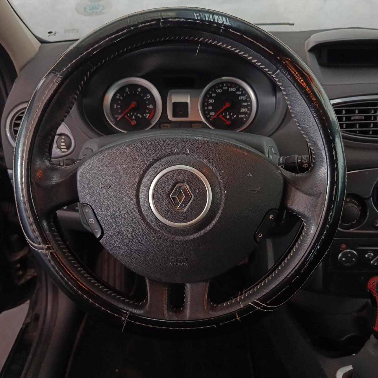 Renault Clio 1.2 BENZINA