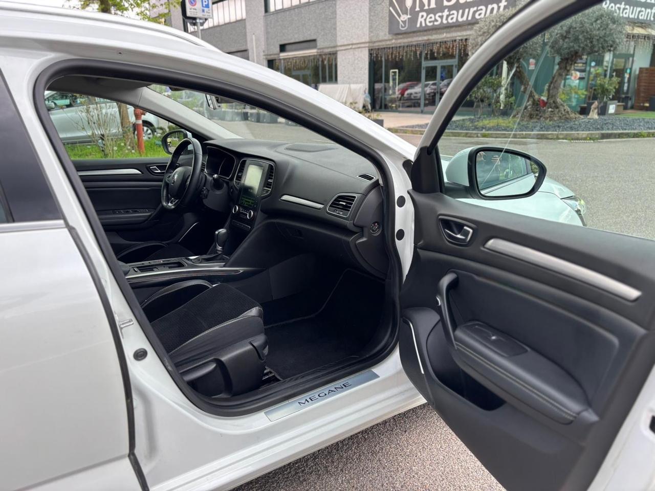 Renault Megane Mégane Sporter dCi 8V 110 *Aitomatik*