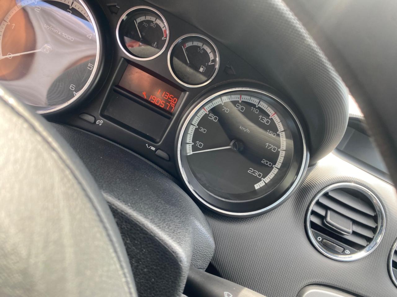Peugeot 308 1.6 8V HDi 93CV SW Business