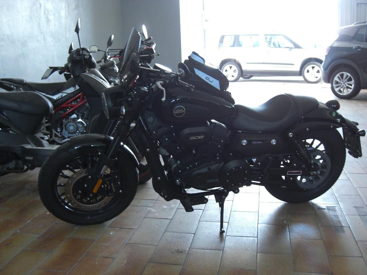 KEEWAY BENDA V302C