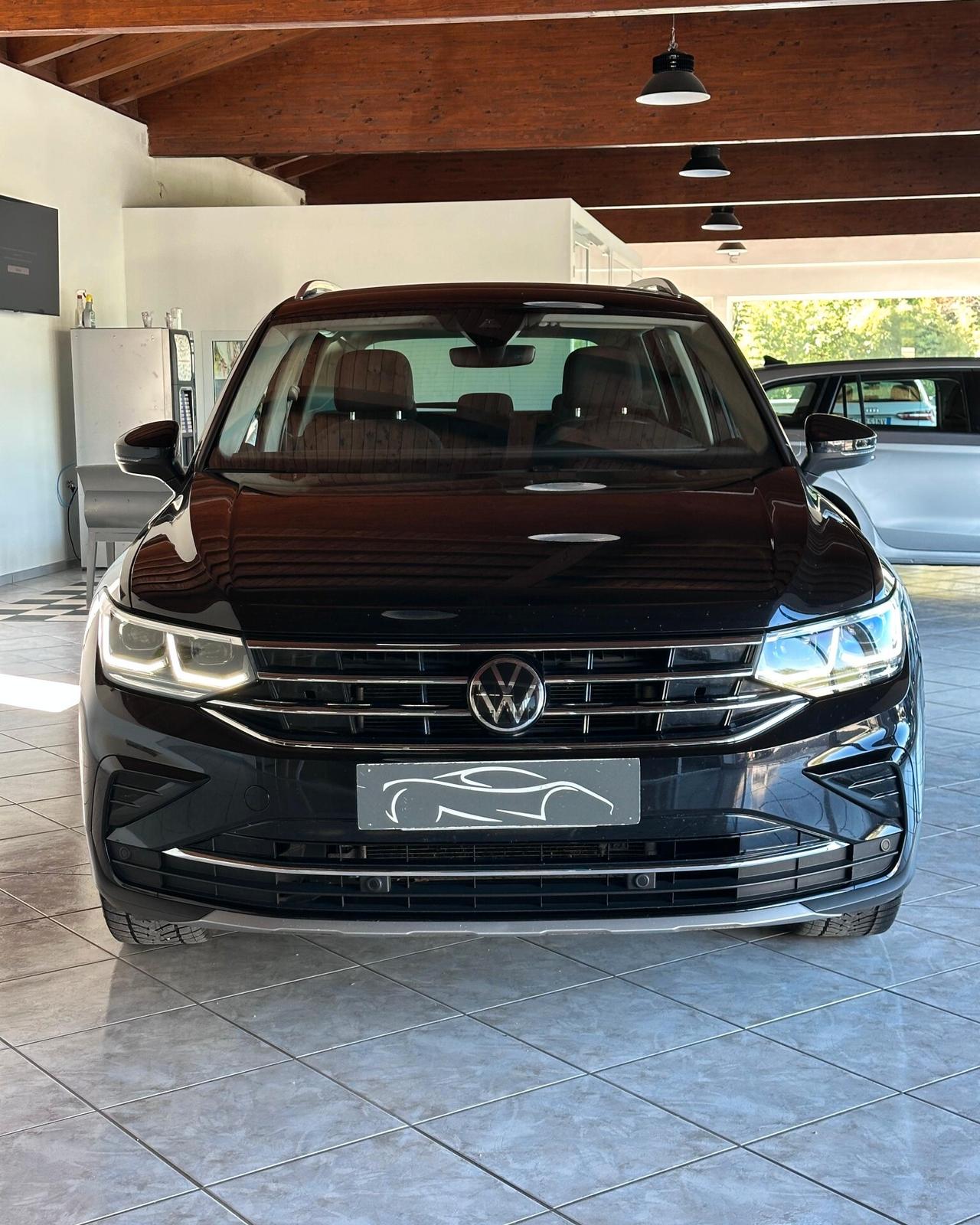 Volkswagen Tiguan 2.0 TDI 150 CV SCR DSG Elegance
