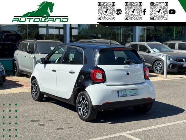 SMART ForFour 70 CV 1.0 Youngster Adatta a NEOPATENTATI