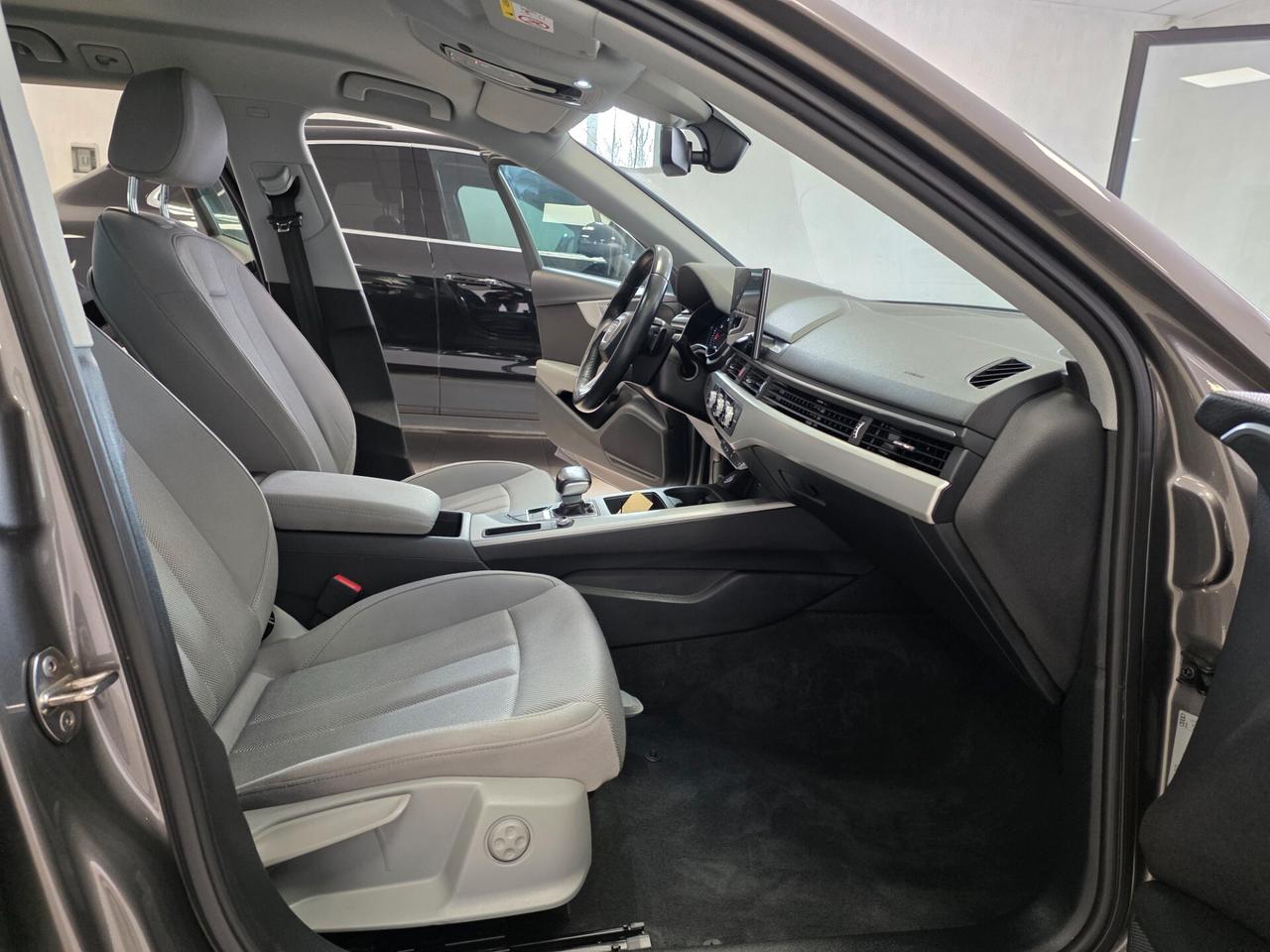 Audi A4 40 TDI S tronic Business Advanced