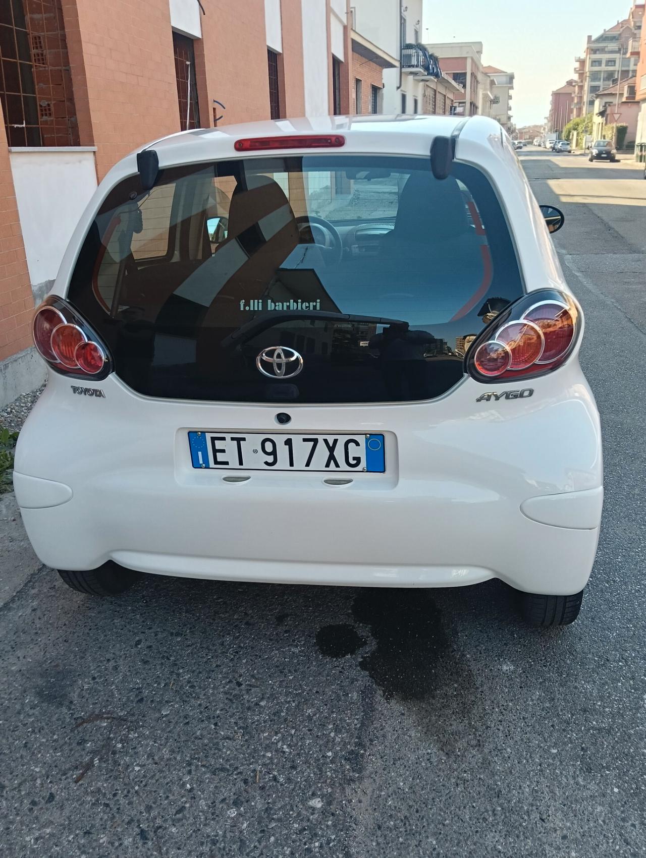 Toyota Aygo 1.0 12V VVT-i 5 porte Cool Soda Connect MMT