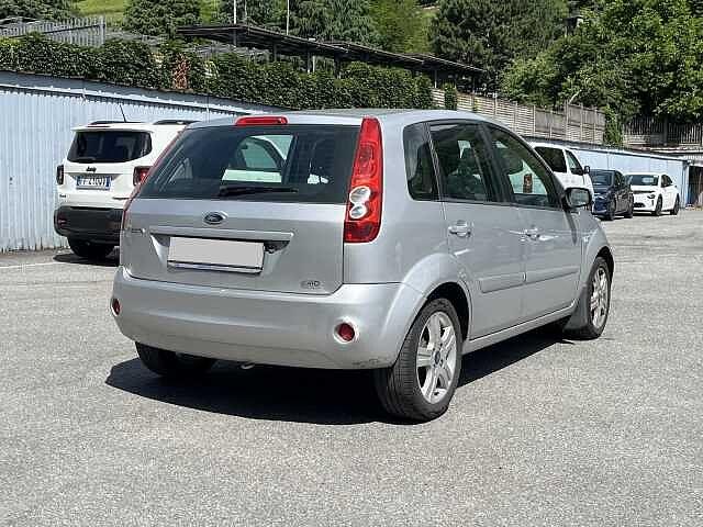 Ford Fiesta 1.2 16V 5p. Ghia