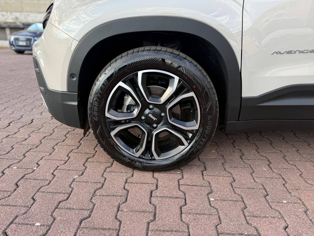 Jeep Avenger 1.2 Turbo e-Hybrid MHEV Summit