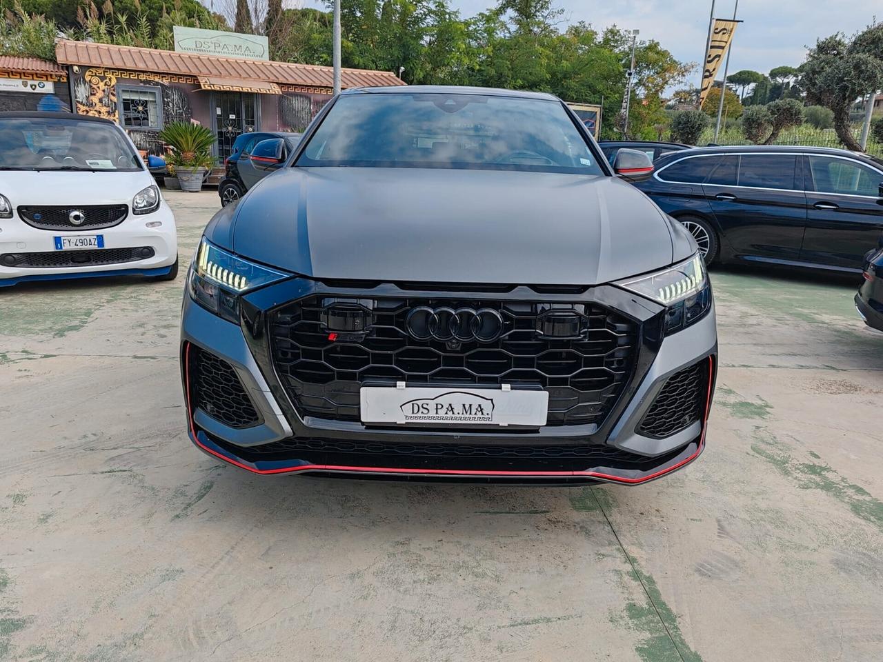 Audi Q8 RS TFSI V8 quattro tiptronic