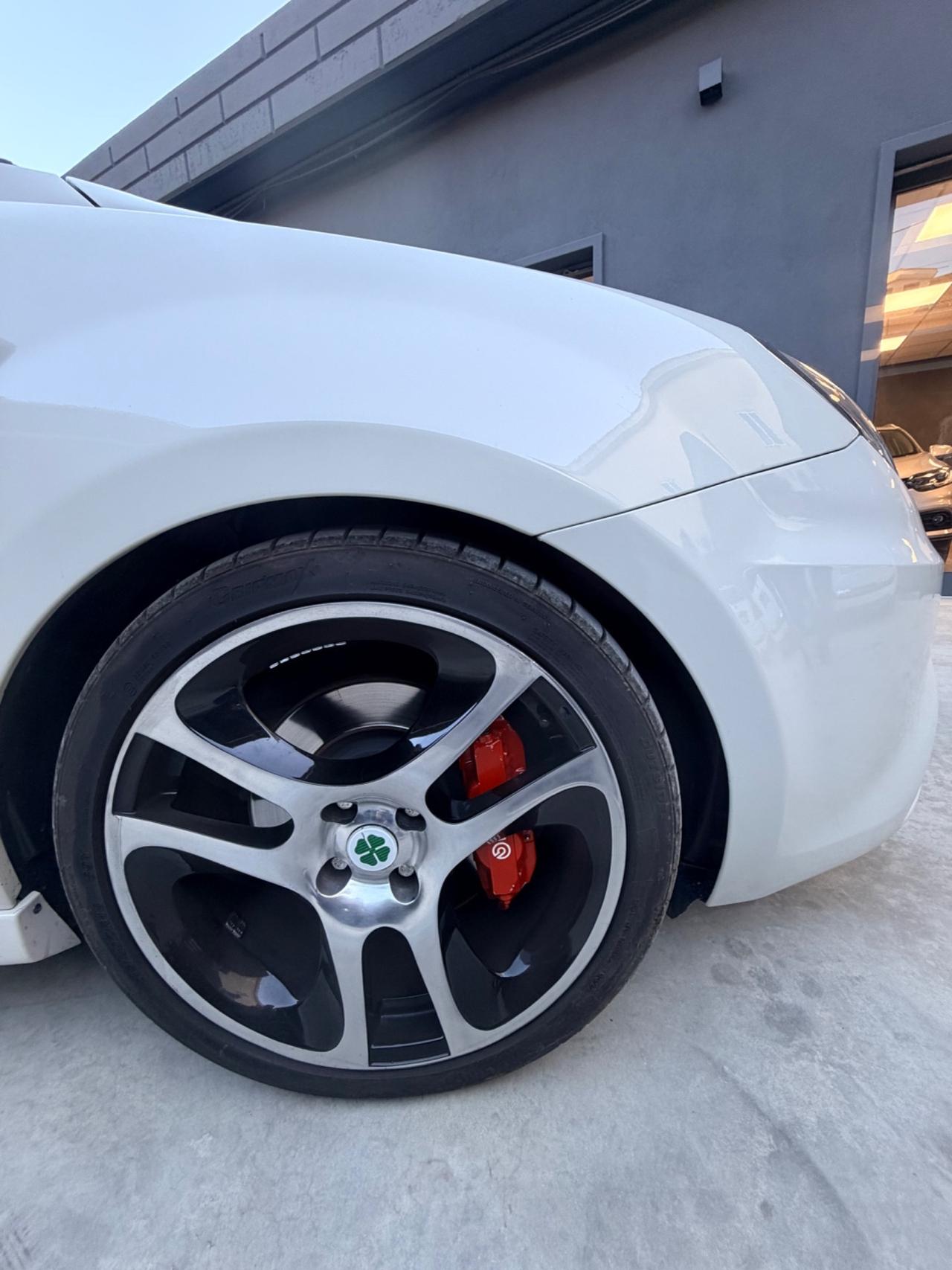 Alfa Romeo MiTo 1.4 T 155 CV Distinctive Premium Pack