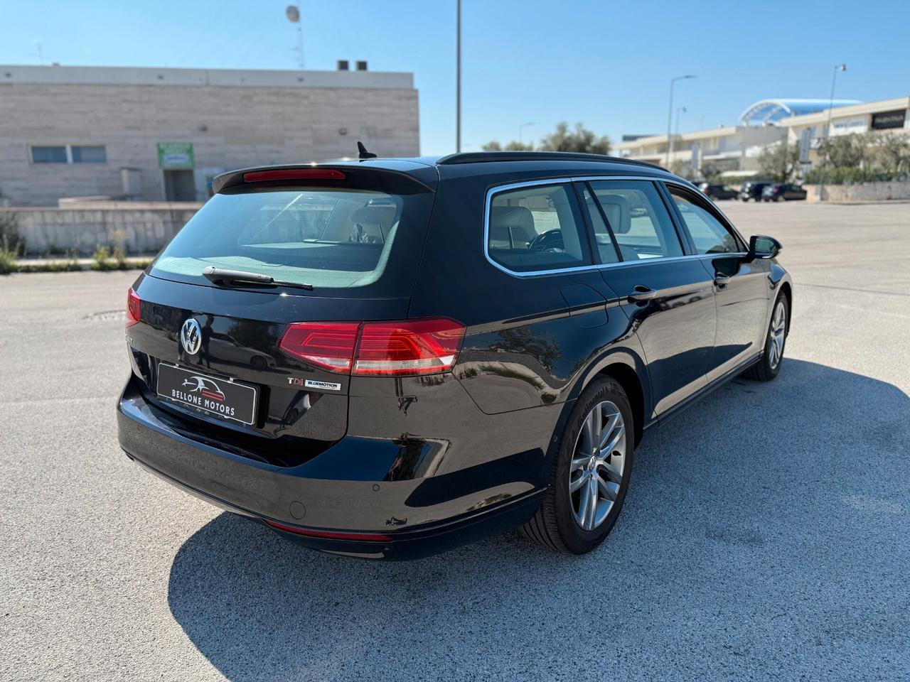 Volkswagen Passat Variant 1.6 TDI DSG Businessline BlueMotion