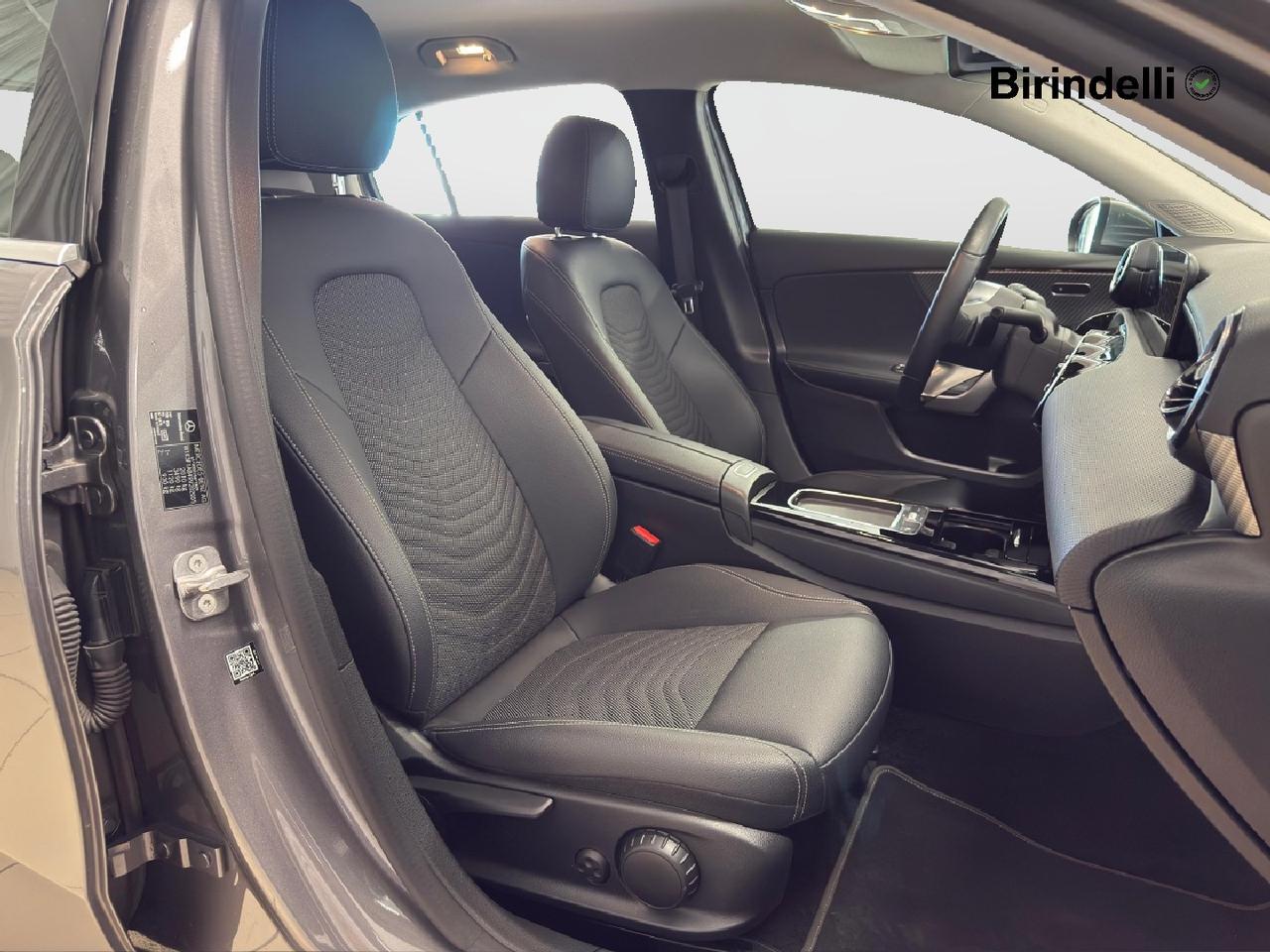 Mercedes-Benz Classe A (W177) - A 180 d Automatic Progressive Advanced