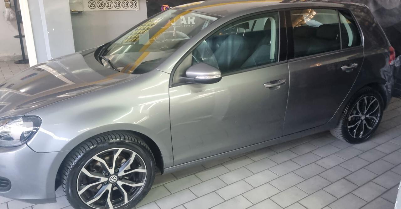 Volkswagen Golf 1.6 TDI DPF 5p. Highline