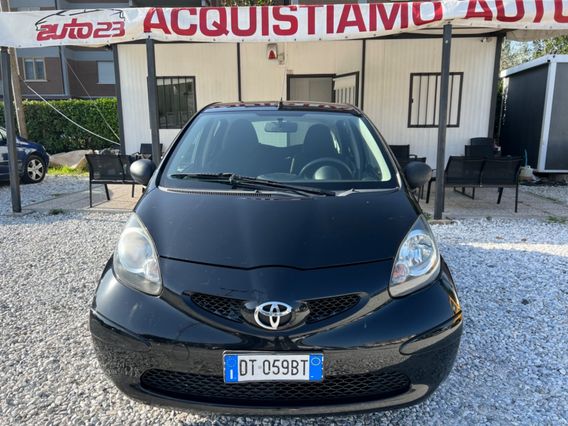 Toyota Aygo 1.0 12V VVT-i 5 porte Sound