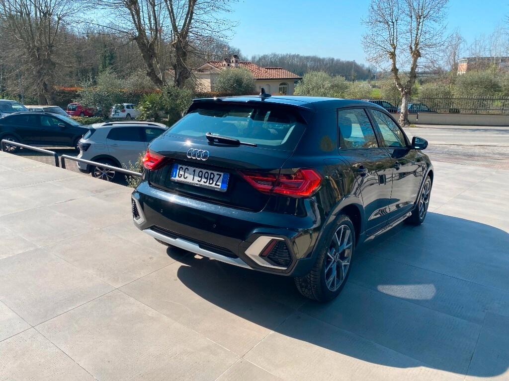 AUDI A1 2ª serie A1 citycarver 25 TFSI Admired