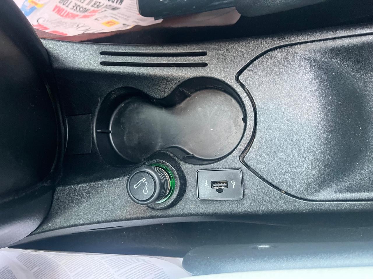 Lancia Ypsilon 1.2 69 CV versione Elle anno 2012